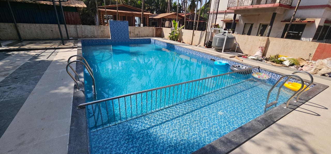 Shree Ganesh Beach Resort Pool 1